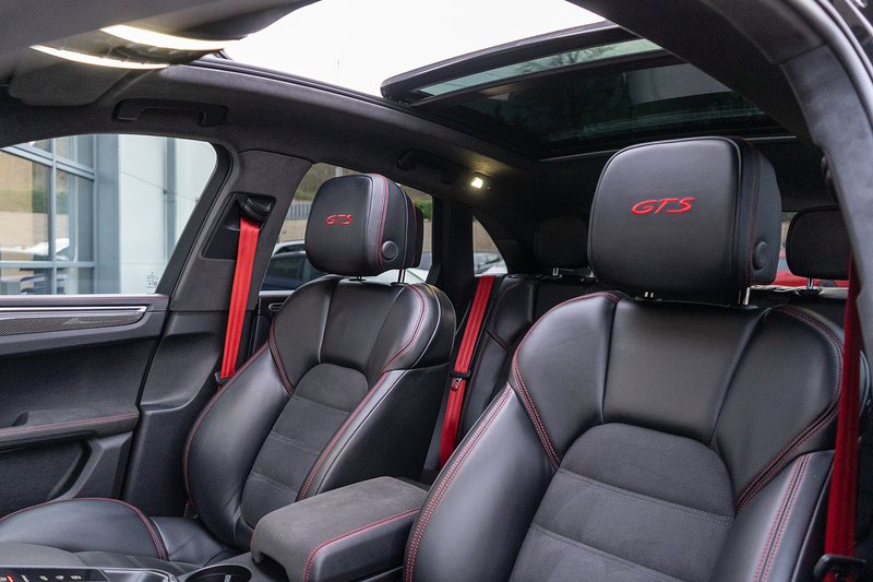 Porsche Macan T V6 GTS - U5168