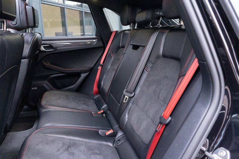 Porsche Macan T V6 GTS - U5168