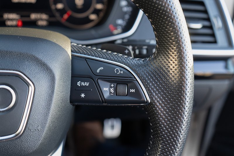 Audi Q5 TDI Black Edition - U5173