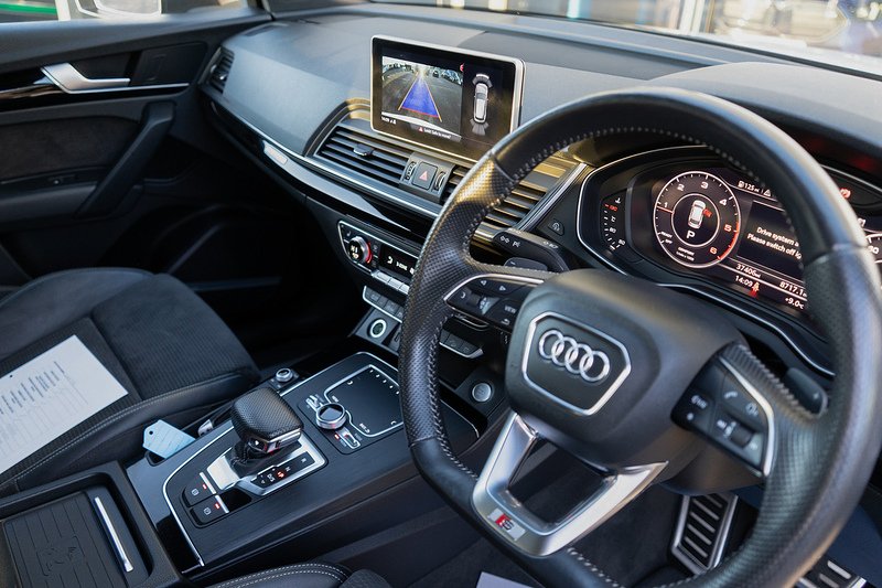 Audi Q5 TDI Black Edition - U5173