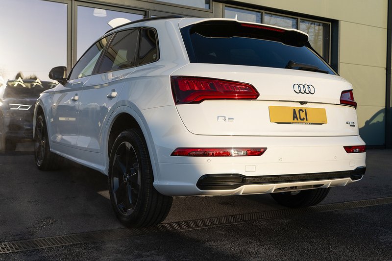Audi Q5 TDI Black Edition - U5173