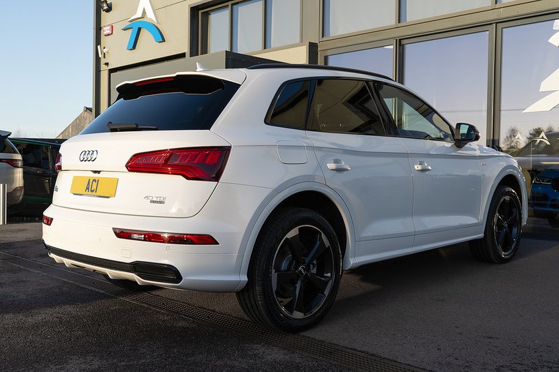 Audi Q5 TDI Black Edition - U5173