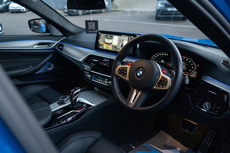 BMW M5 i V8 Competition - U5176