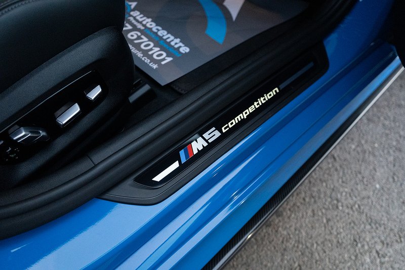 BMW M5 i V8 Competition - U5176