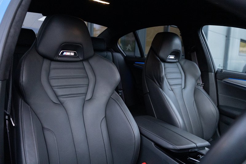 BMW M5 i V8 Competition - U5176