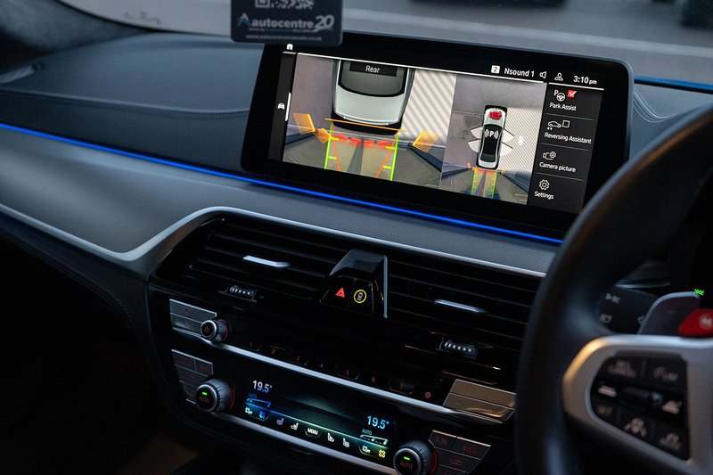 BMW M5 i V8 Competition - U5176