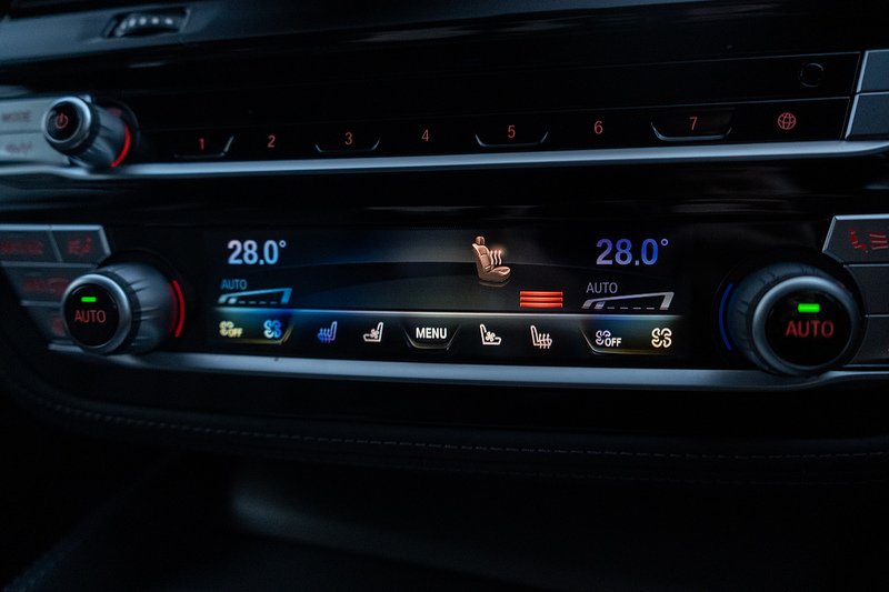 BMW M5 i V8 Competition - U5176