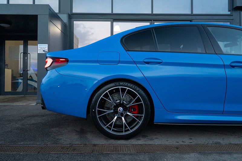 BMW M5 i V8 Competition - U5176