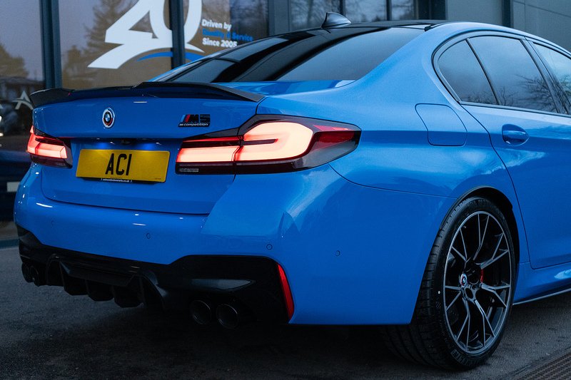 BMW M5 i V8 Competition - U5176