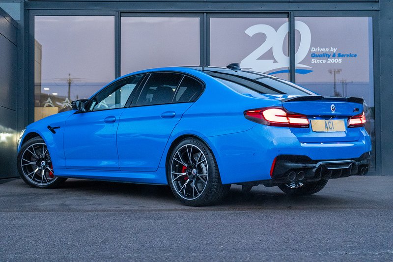 BMW M5 i V8 Competition - U5176