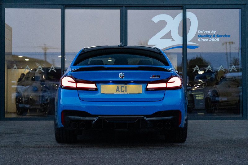 BMW M5 i V8 Competition - U5176