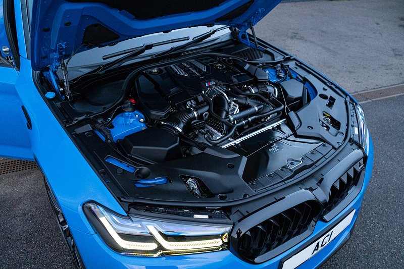 BMW M5 i V8 Competition - U5176