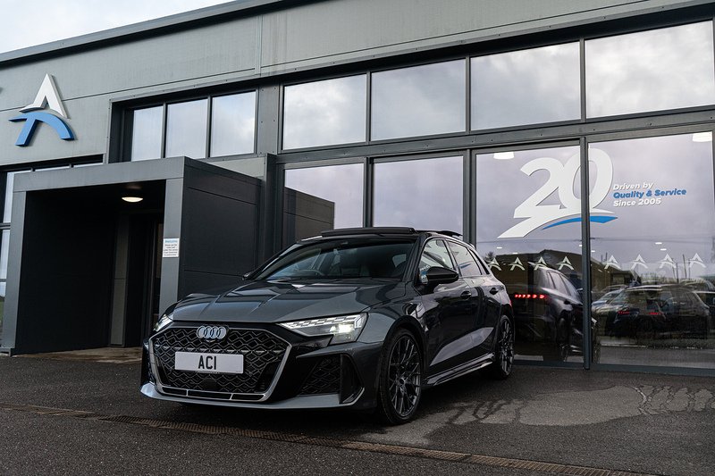 Audi RS3 TFSI Carbon Black - U5184