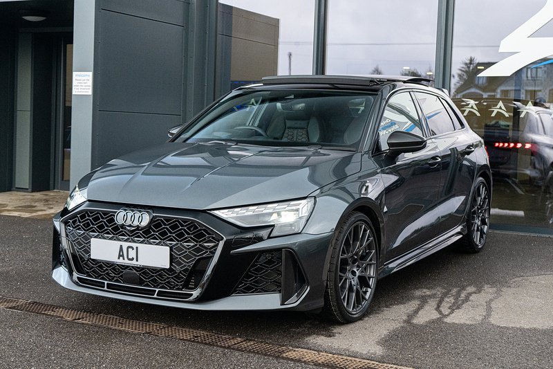 Audi RS3 TFSI Carbon Black - U5184