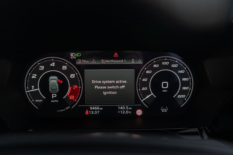 Audi RS3 TFSI Carbon Black - U5184