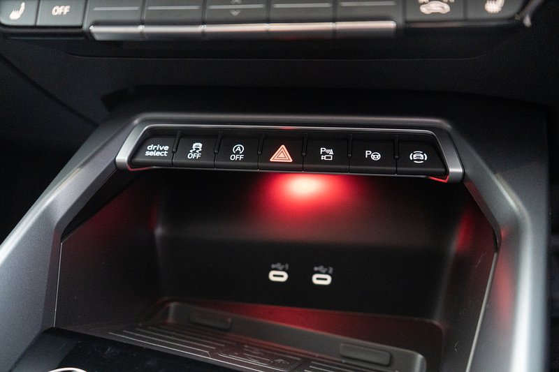 Audi RS3 TFSI Carbon Black - U5184