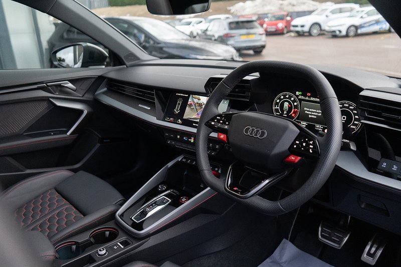 Audi RS3 TFSI Carbon Black - U5184