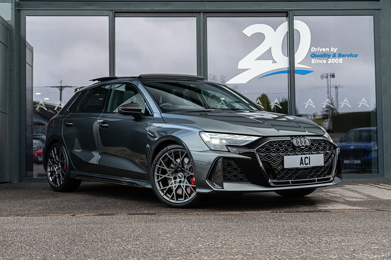 Audi RS3 TFSI Carbon Black - U5184