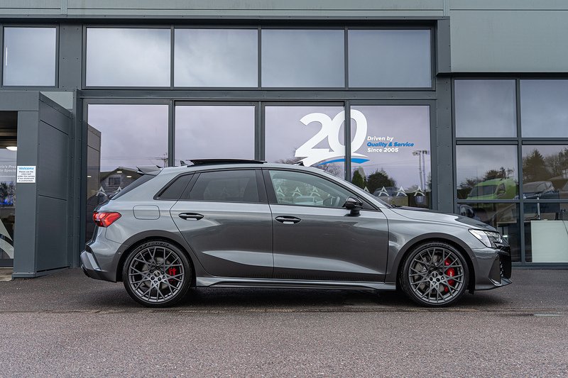 Audi RS3 TFSI Carbon Black - U5184