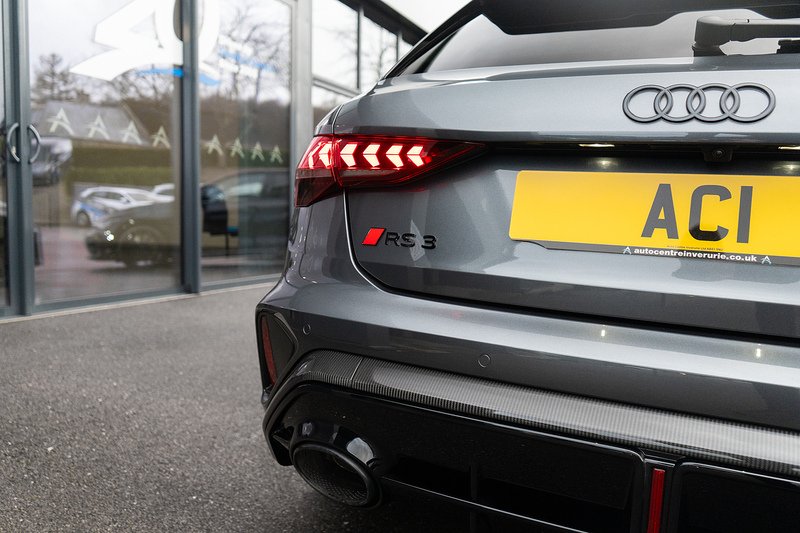 Audi RS3 TFSI Carbon Black - U5184