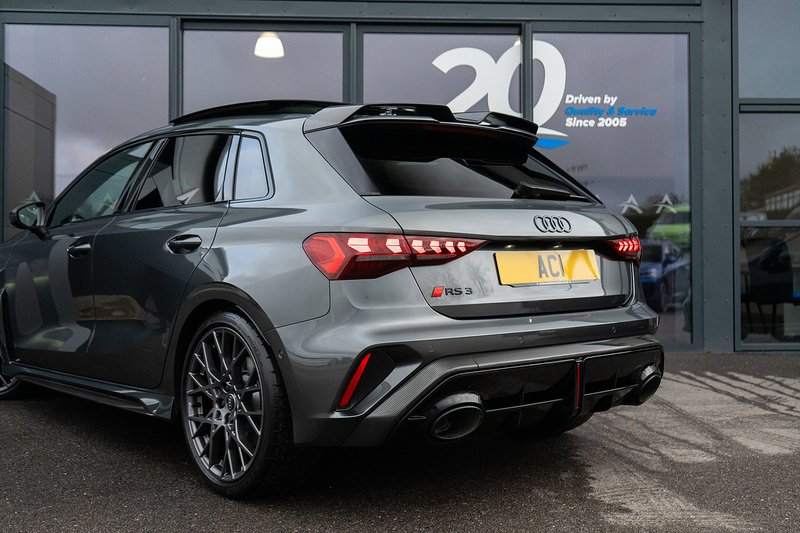 Audi RS3 TFSI Carbon Black - U5184