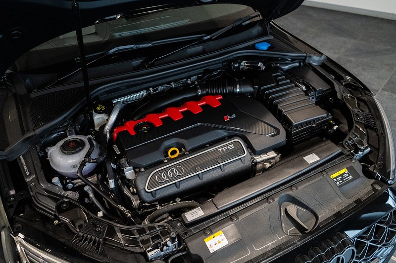Audi RS3 TFSI Carbon Black - U5184