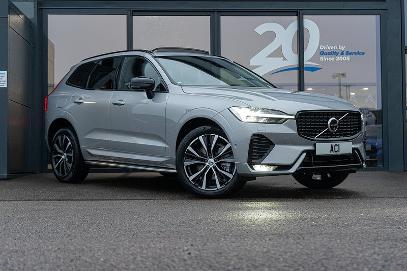 Volvo XC60 B5 MHEV Ultra Dark - U5192
