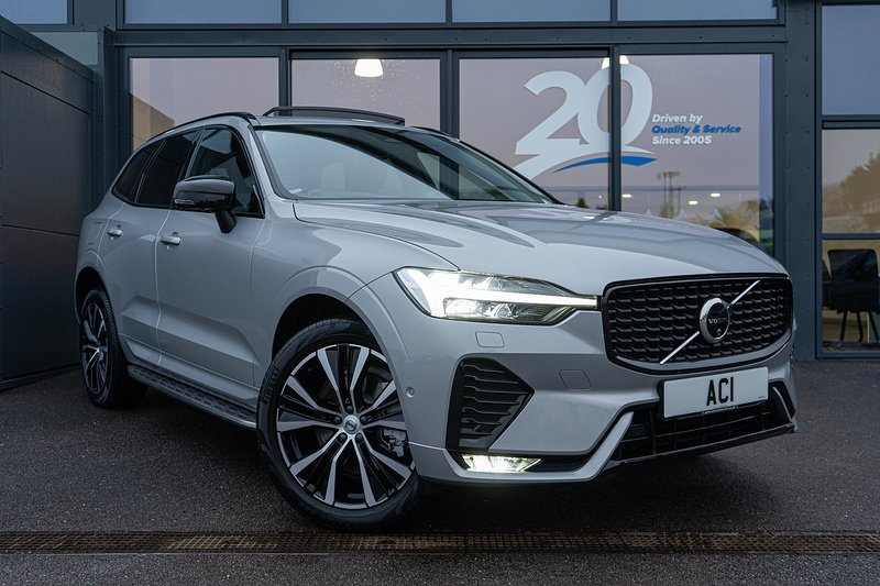 Volvo XC60 B5 MHEV Ultra Dark - U5192