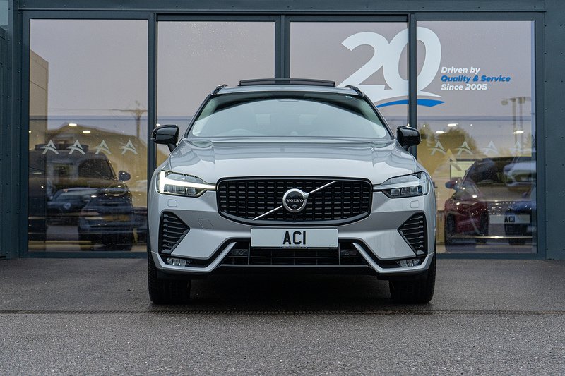 Volvo XC60 B5 MHEV Ultra Dark - U5192
