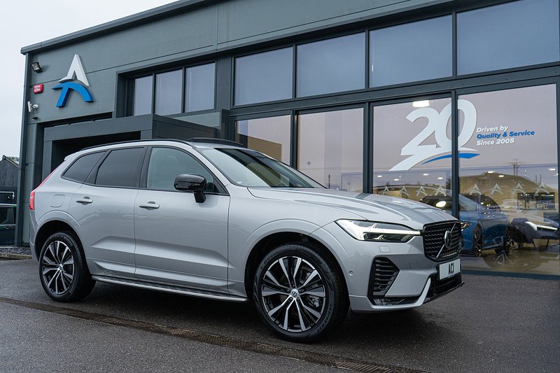 Volvo XC60 B5 MHEV Ultra Dark - U5192