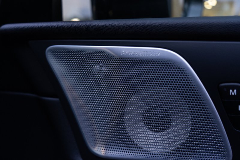 Volvo XC60 B5 MHEV Ultra Dark - U5192