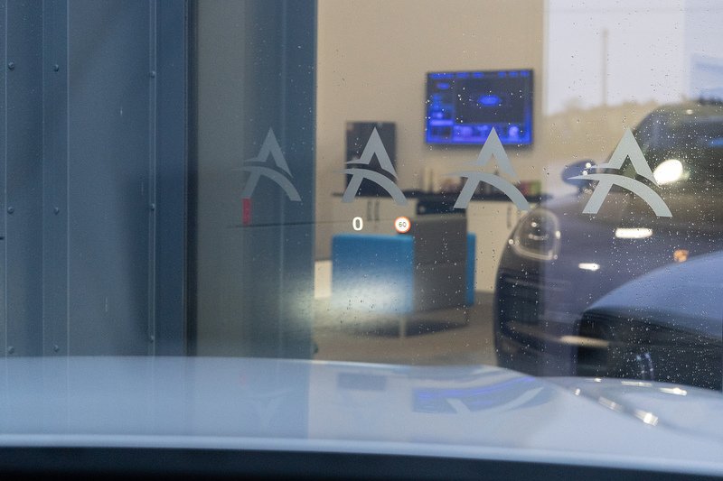 Volvo XC60 B5 MHEV Ultra Dark - U5192