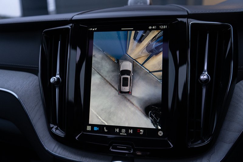 Volvo XC60 B5 MHEV Ultra Dark - U5192