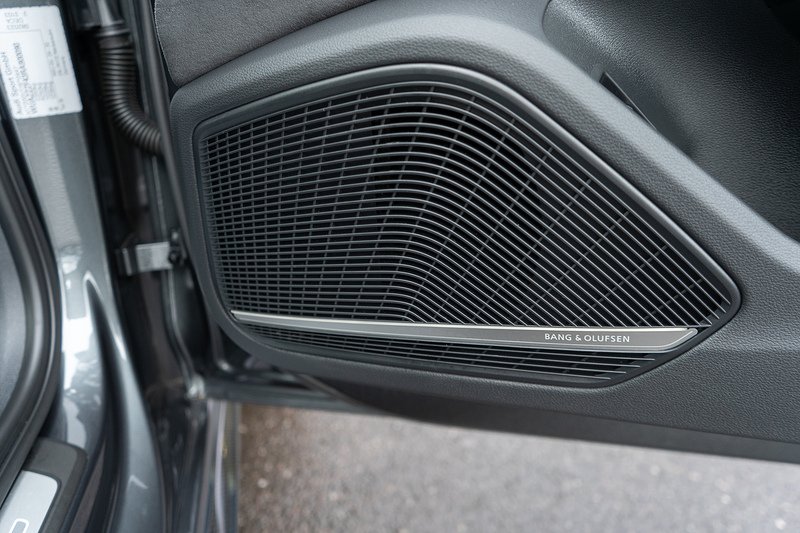 Audi RS4 Avant TFSI V6 Carbon Black - U5193