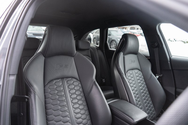 Audi RS4 Avant TFSI V6 Carbon Black - U5193