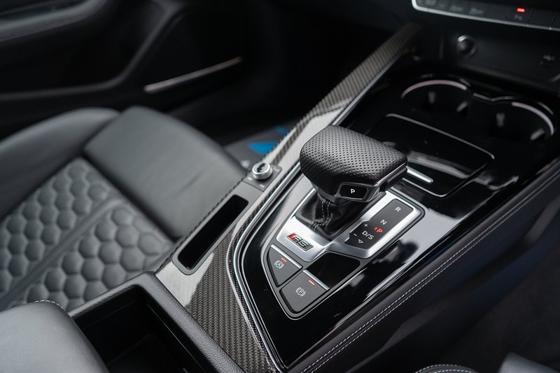 Audi RS4 Avant TFSI V6 Carbon Black - U5193