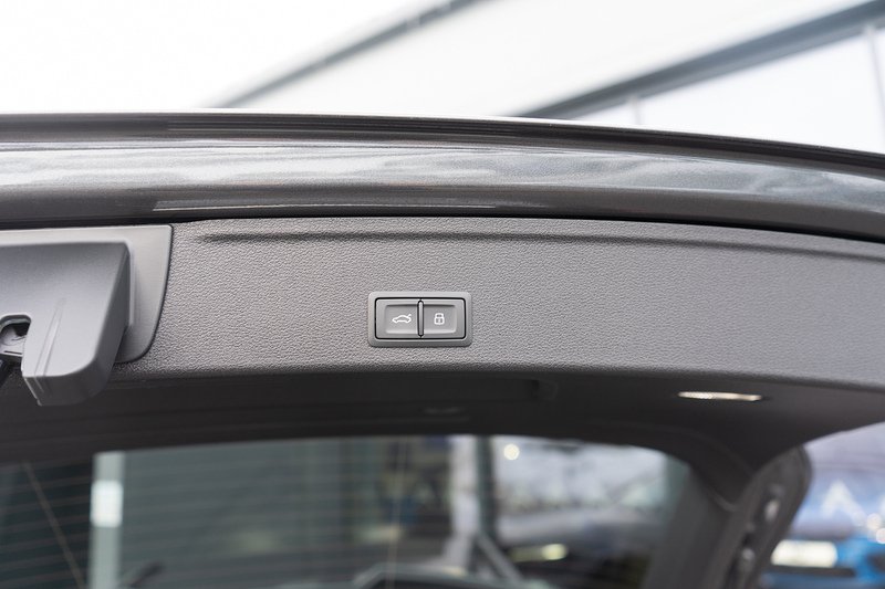 Audi RS4 Avant TFSI V6 Carbon Black - U5193