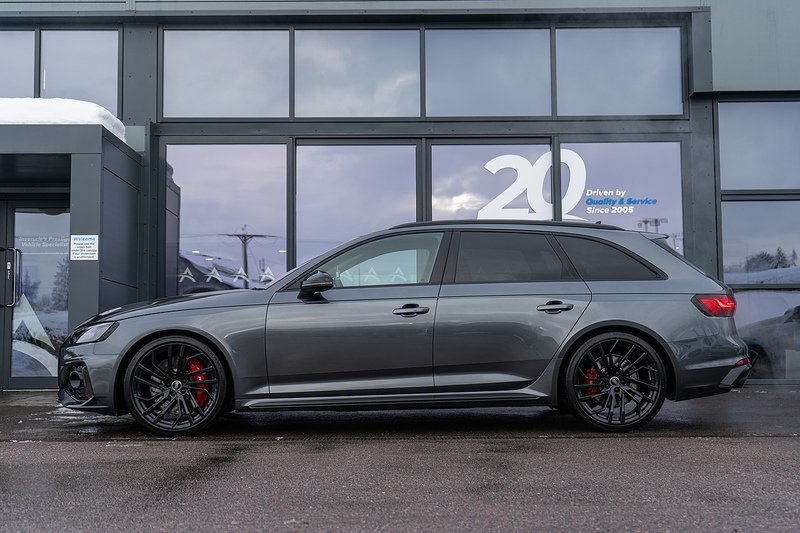 Audi RS4 Avant TFSI V6 Carbon Black - U5193