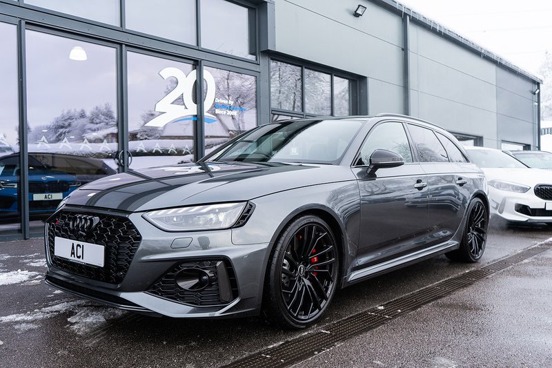 Audi RS4 Avant TFSI V6 Carbon Black - U5193