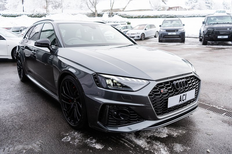 Audi RS4 Avant TFSI V6 Carbon Black - U5193