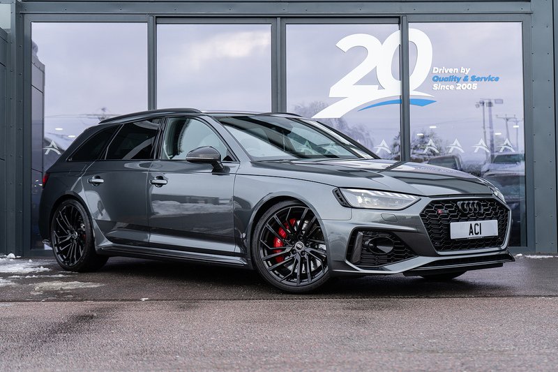 Audi RS4 Avant TFSI V6 Carbon Black - U5193