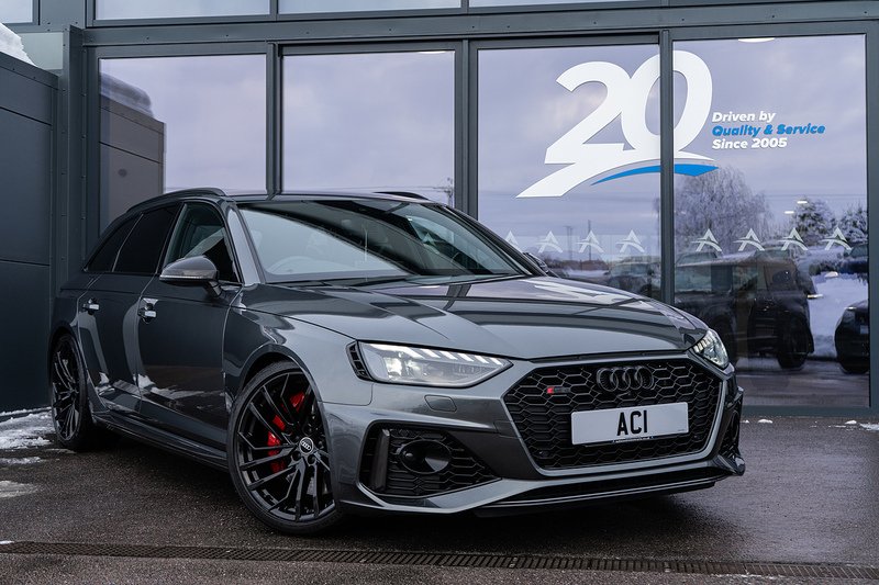 Audi RS4 Avant TFSI V6 Carbon Black - U5193