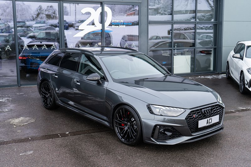 Audi RS4 Avant TFSI V6 Carbon Black - U5193