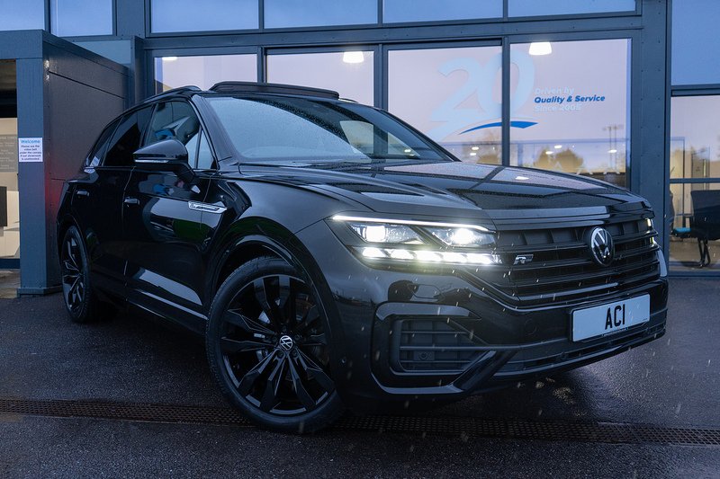 Volkswagen Touareg TDI V6 Black Edition - U5198