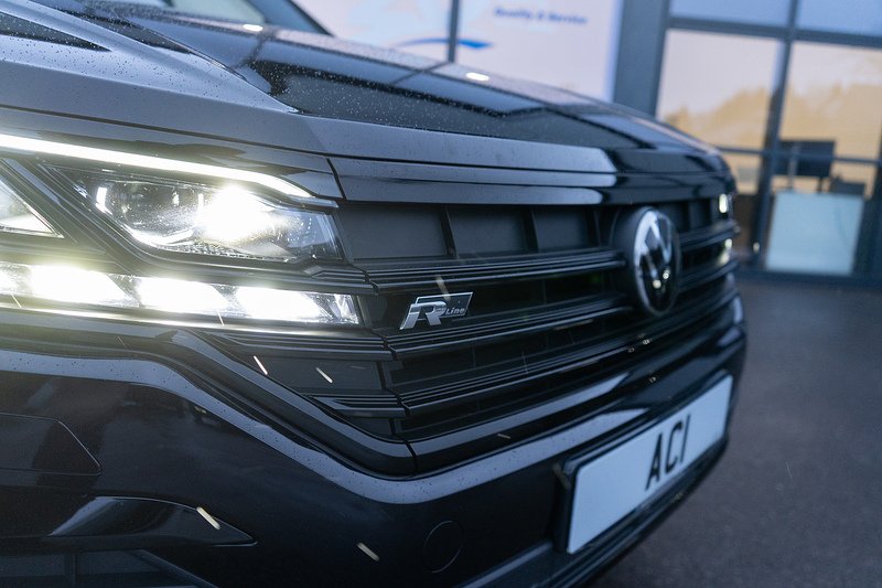 Volkswagen Touareg TDI V6 Black Edition - U5198