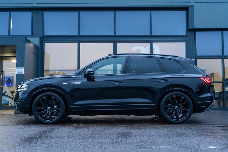 Volkswagen Touareg TDI V6 Black Edition - U5198
