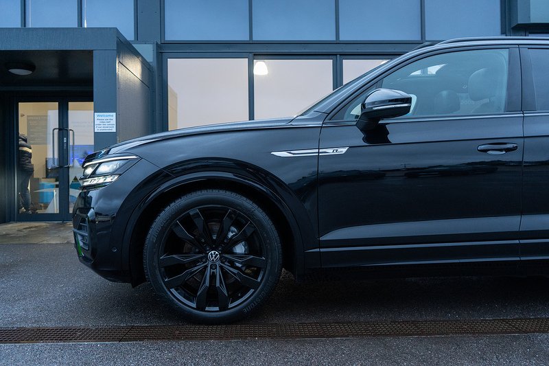 Volkswagen Touareg TDI V6 Black Edition - U5198