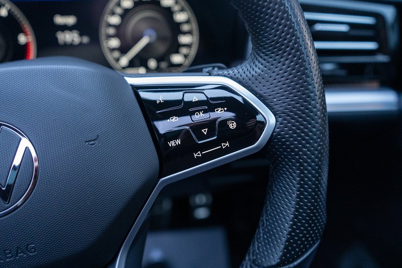 Volkswagen Touareg TDI V6 Black Edition - U5198