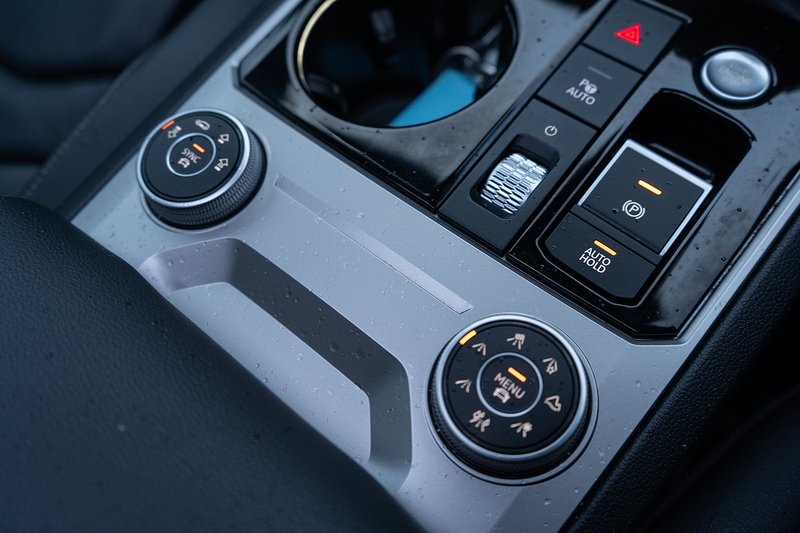 Volkswagen Touareg TDI V6 Black Edition - U5198