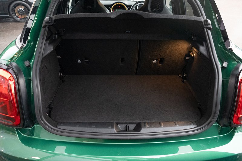 MINI Hatch Cooper Sport - U5210